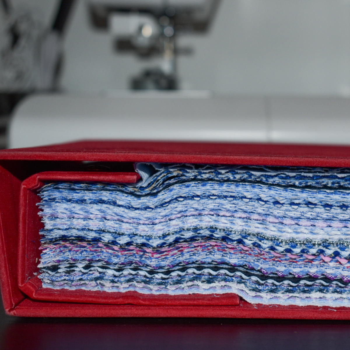 Book contenente tessuti per servizio su misura