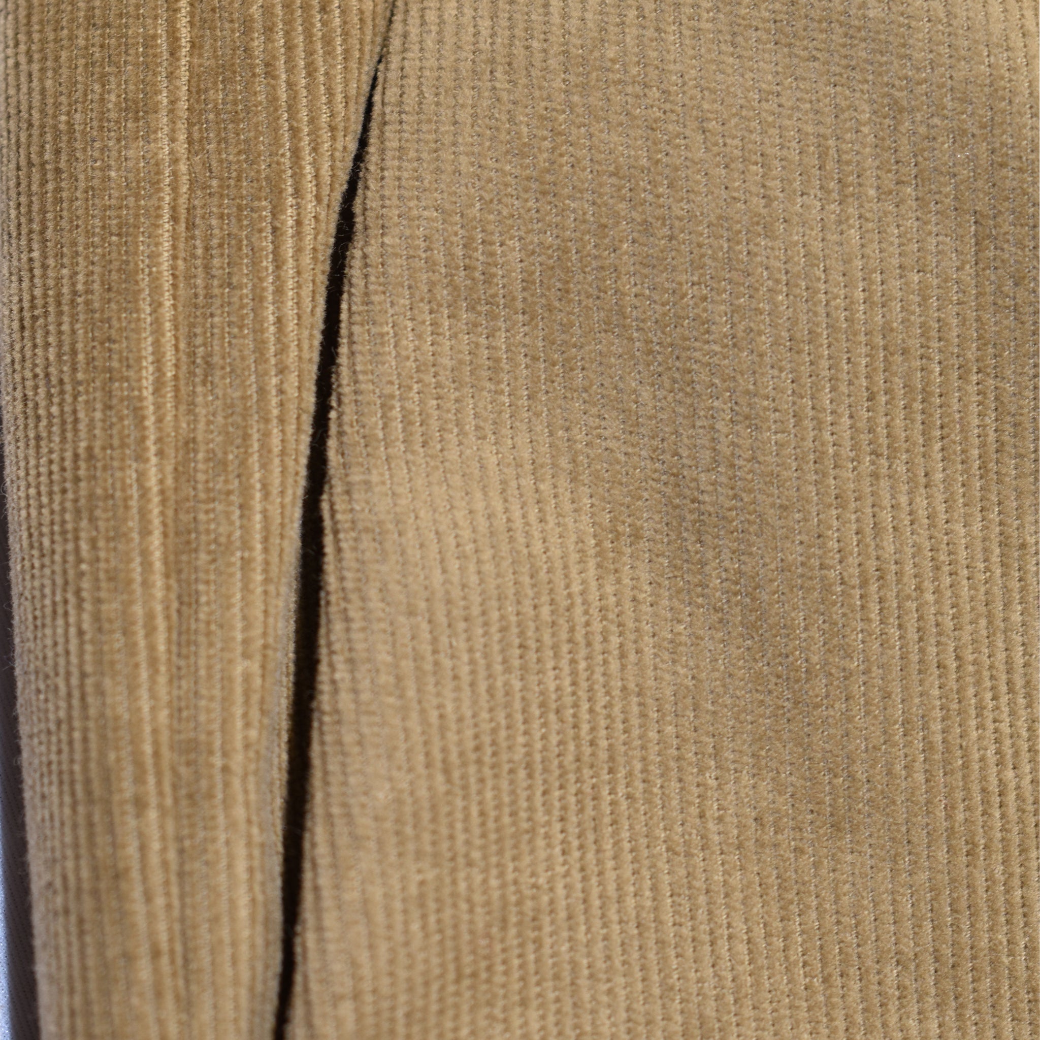 Pantavelluto beige primo piano tasca anteriore- VALENSIA